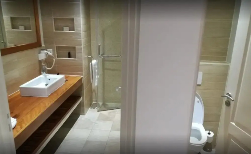 Royal Beach Hotel
