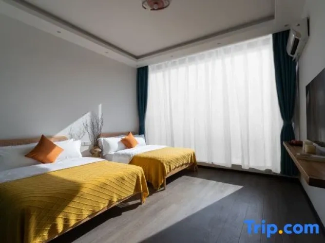 Standard Twin room with sea view