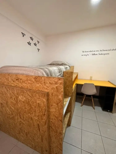 Economy Single Studio