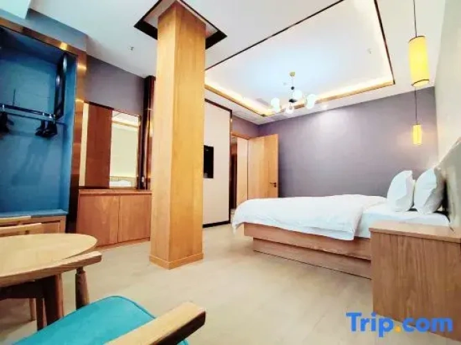 Deluxe Double Suite