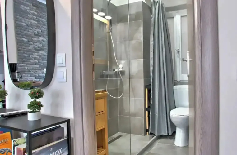 Barbara's Apartment