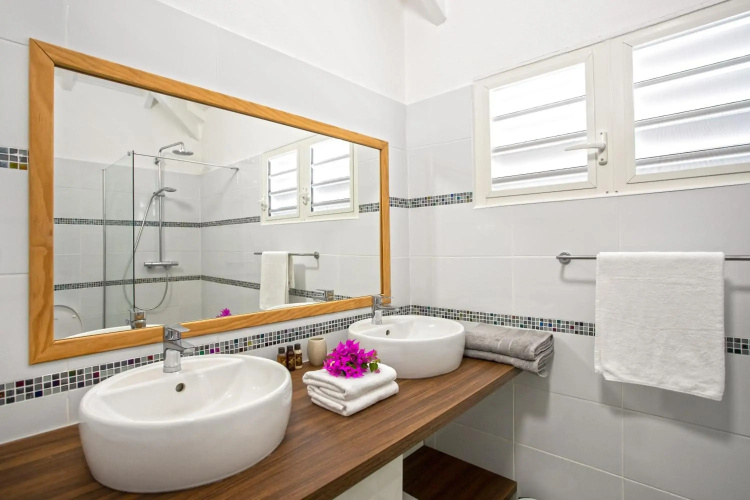 Beautiful suite S12 with pool and sea view