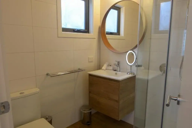 3 Bedrooms Apartment