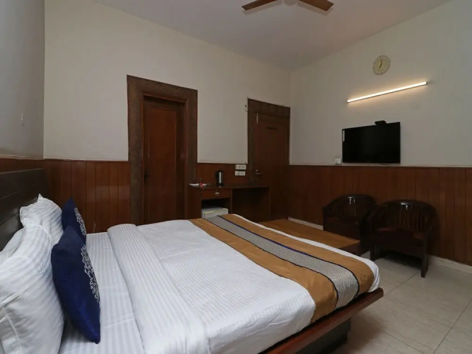 Oyo 10177 A Gulshan Continental