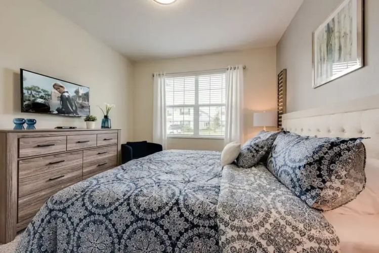 Luxury 5BR Home Private Pool Prime Location