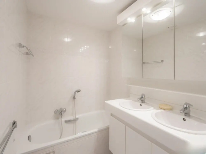 Central Seafront Apartment in Koksijde