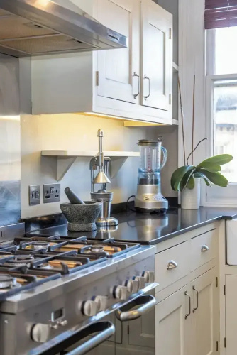 Spacious Central Hove Beach Flat