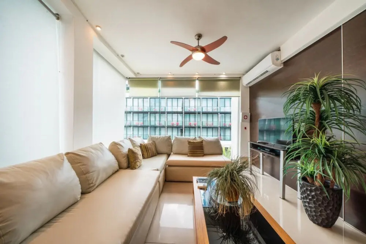 The Loft - Just 4 blocks from the beach