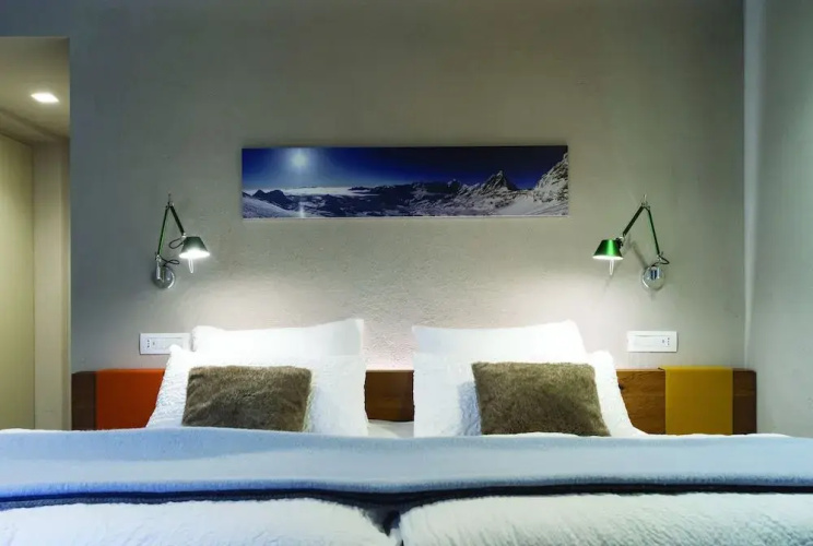 4478 Mountain Lodge