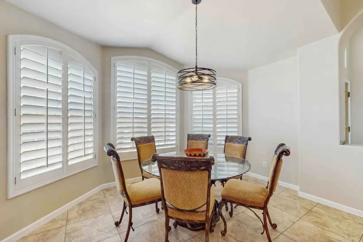 Private Pool, Yard & Pool Table! 'avondale Abode'