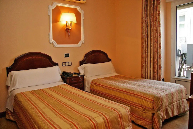 Hostal Victoria II