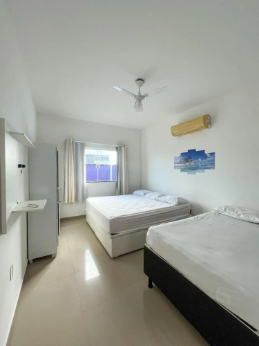 casa de praia com piscina e hidromassagem
