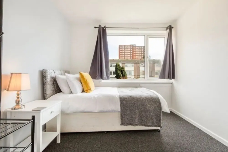 City Centre House FREE PARKING