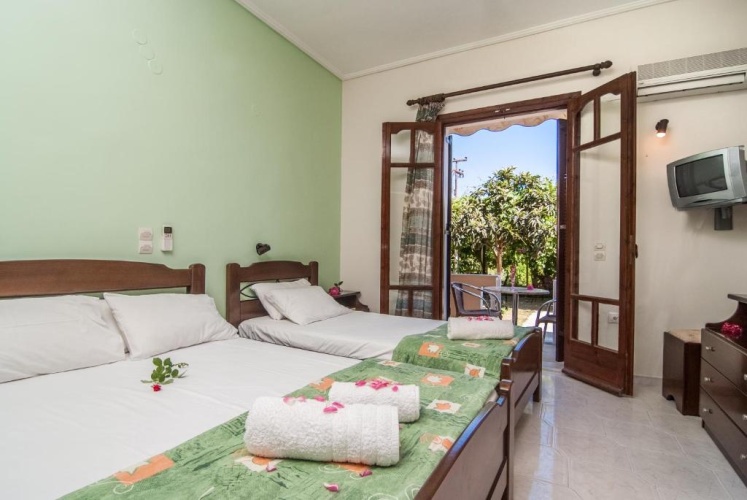 Studio with balcony and with view