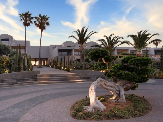 Minos Palace Hotel & Suites