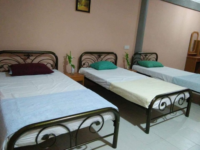 Economy Triple room