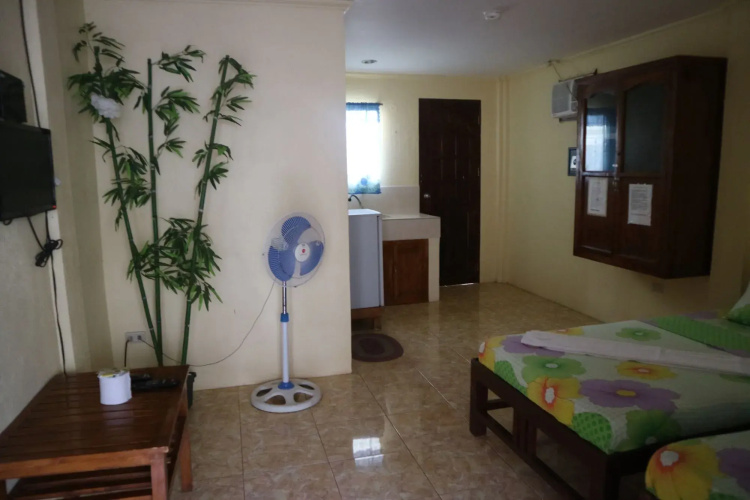 Golden Sam Resort