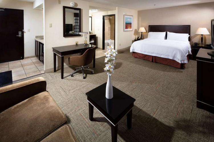 Hampton Inn & Suites Las Vegas South