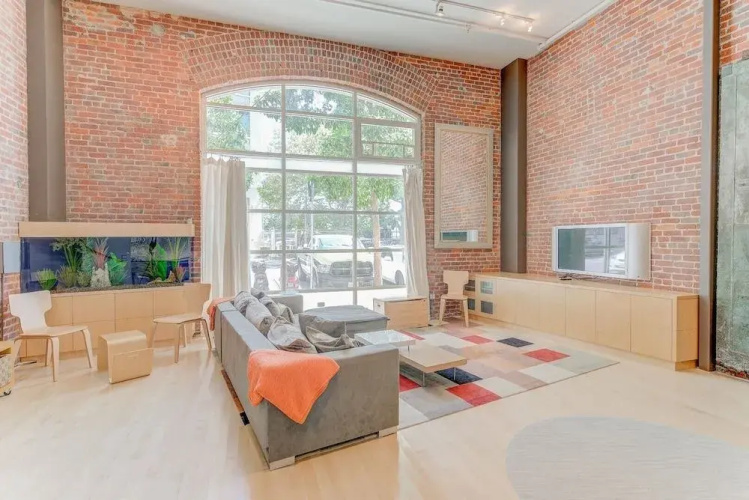 Spear Street Unit #122 - 2 Br Condo
