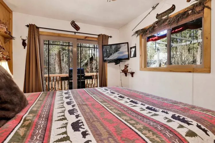 Cozy Bear Pines #2465