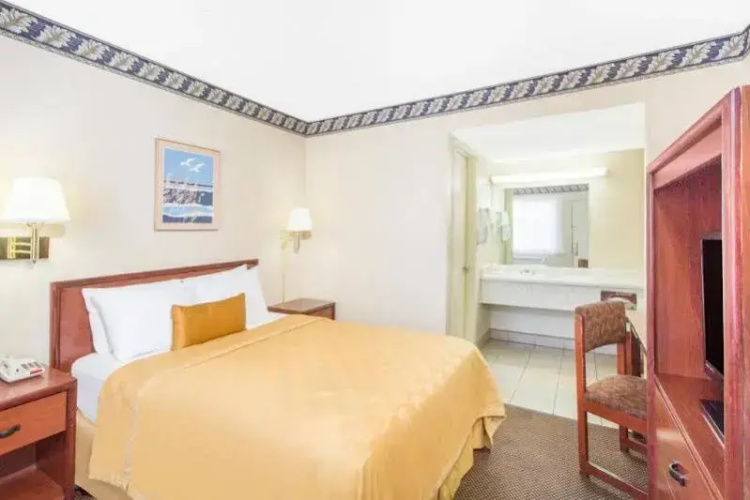 Super 8 Motel - Madera