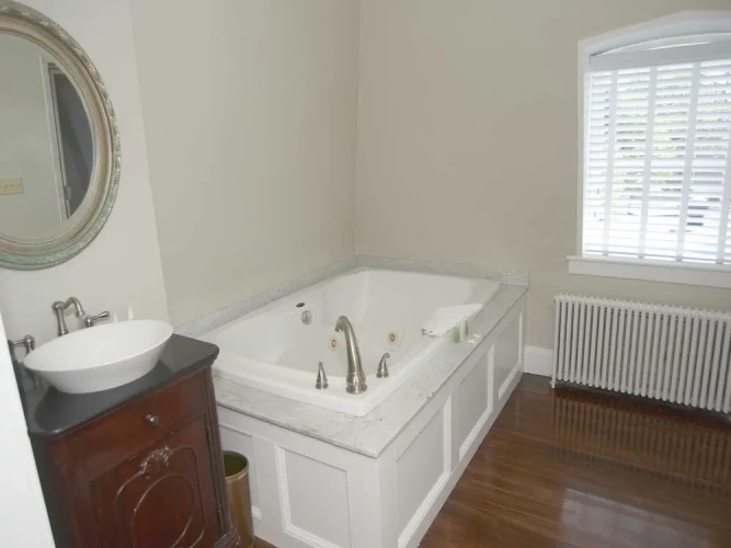 2 Bedrooms Suite