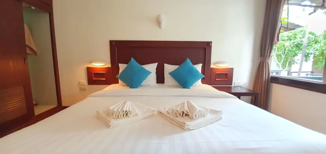 Deluxe Double room with balcony and with garden view