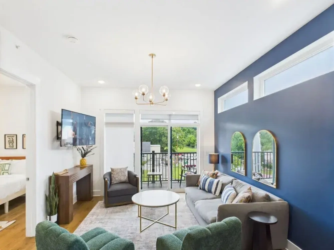 3 Bedrooms Cottage with balcony
