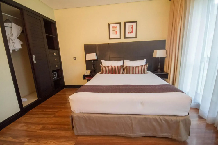 Mount Meru Hotel