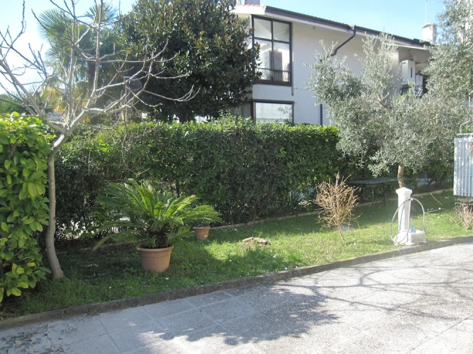 Cozy Flat With Garden Near Beach