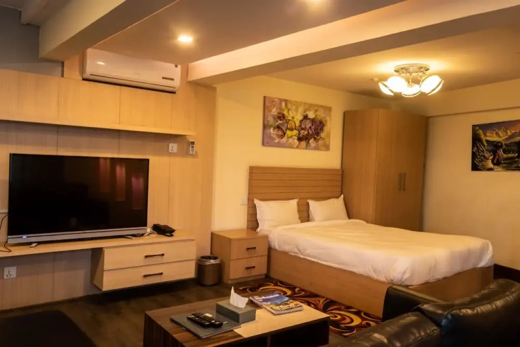 Suite with balcony