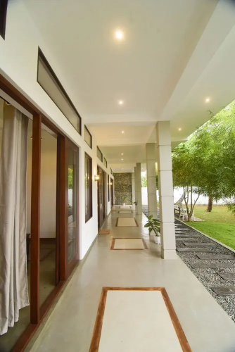 Hiru Lagoon Negombo