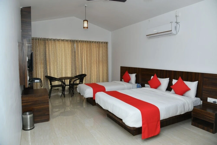 Standard Double Suite with river view