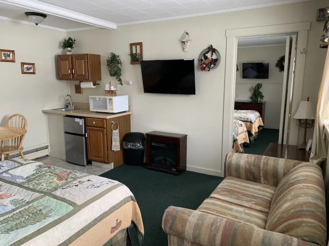 Carroll Motel & Cottages