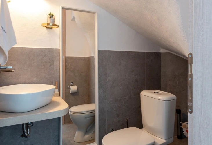 4 Bedrooms Villa