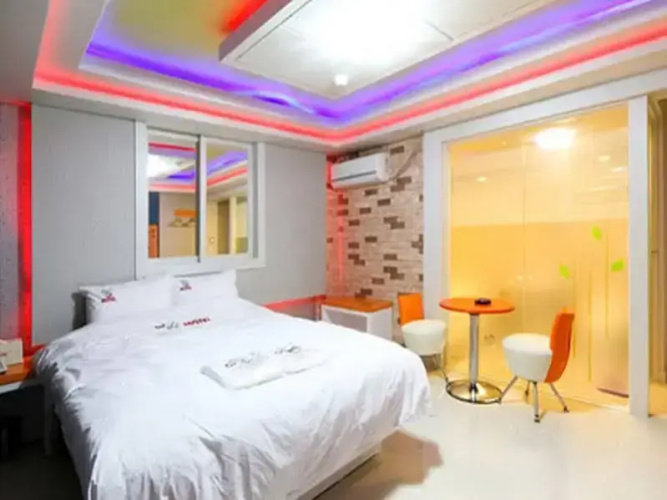 Feel 365 Motel