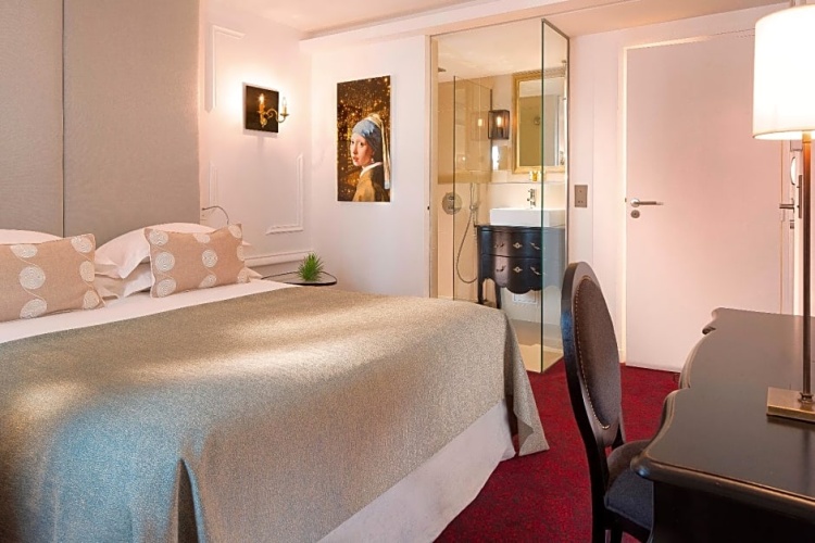 Standard Double Club room