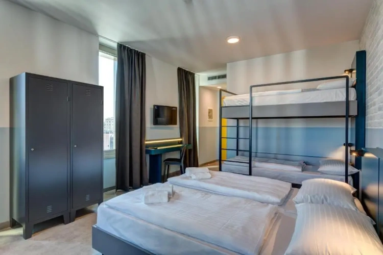 Standard Quadruple room
