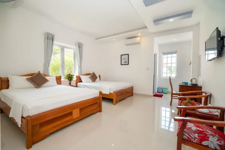 Standard Quadruple room with balcony