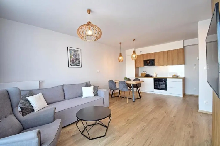 2 Bedrooms Apartment