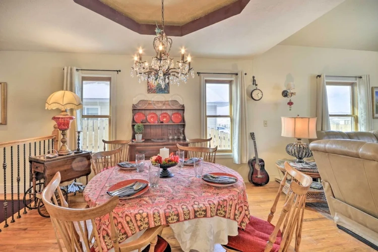 3 Bedrooms Cottage