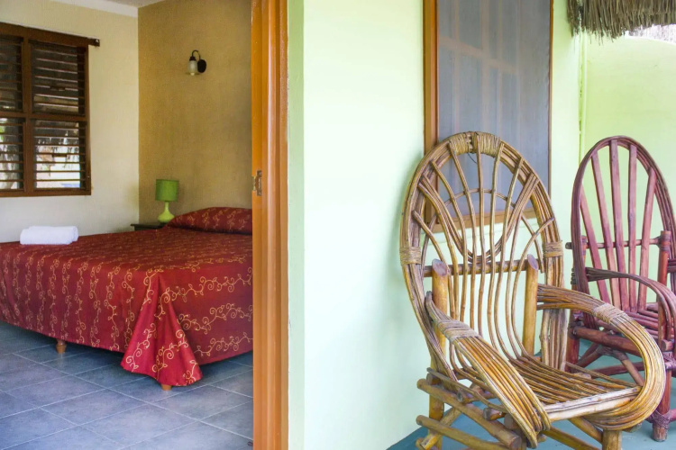 Esduma La Iguana Hotel