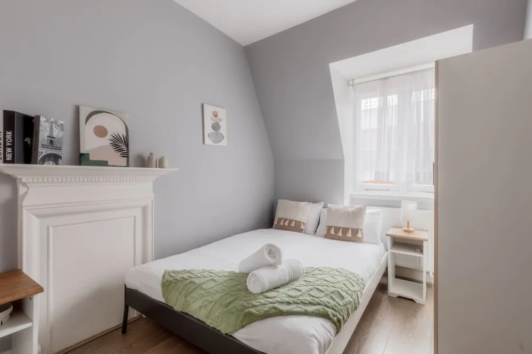 Deluxe Apartment