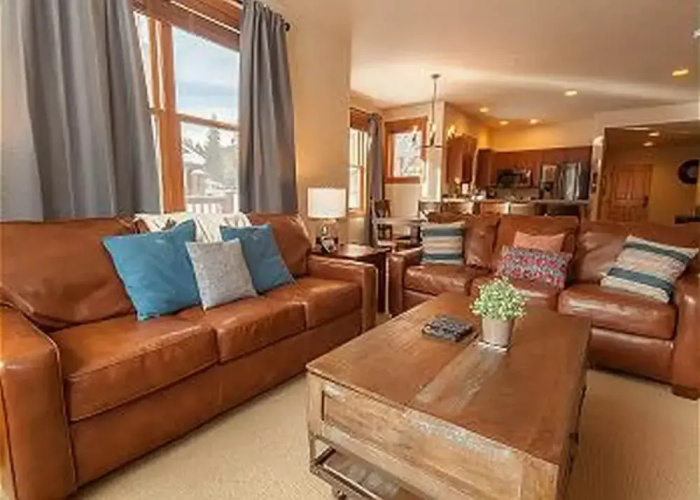 Red Hawk Townhome #2327 by Summit County Mountain Retreats