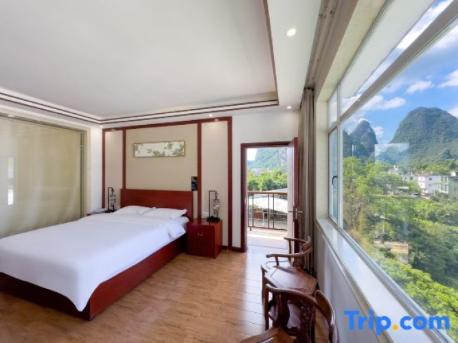 Standard Double room with balcony and with mountain view