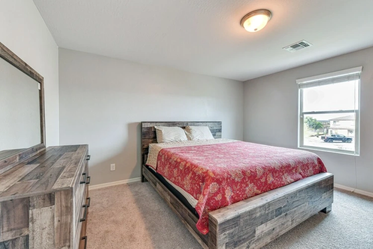 3 Bedrooms Cottage
