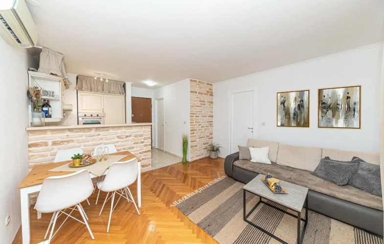Beautiful Apartment in Split With Wifi and 1 Bedrooms