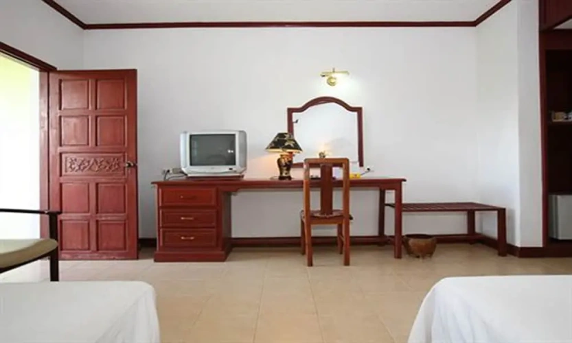 Standard Twin room with balcony
