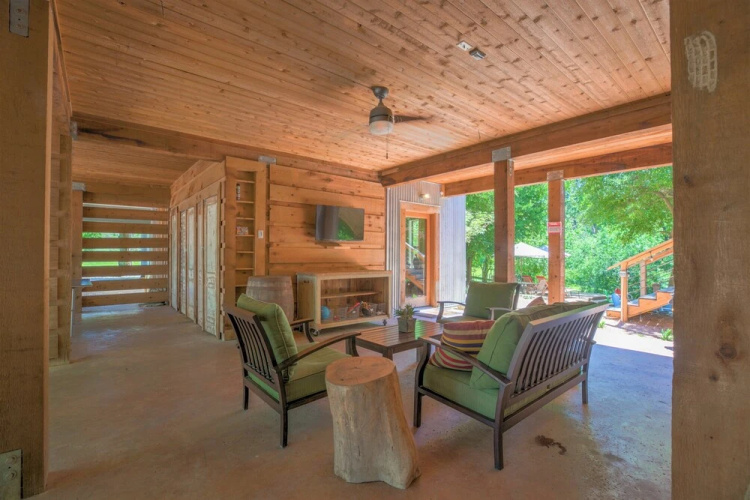 New Braunfels' #1 Getaway