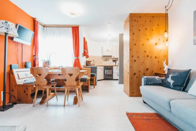 Charming 4 bed flat in Flims